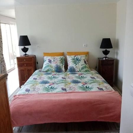 Chalet Pour Deux Personnes Saint-Pierre-du-Lorouër Exteriér fotografie