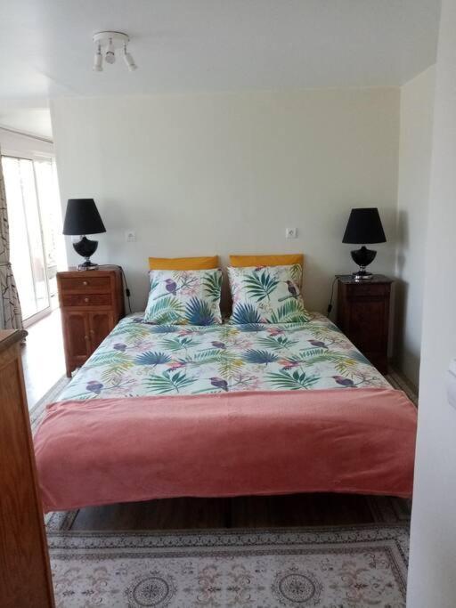 Chalet Pour Deux Personnes Saint-Pierre-du-Lorouër Exteriér fotografie