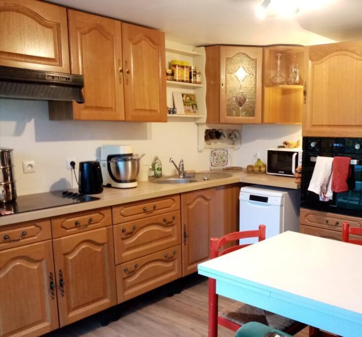 Chalet Pour Deux Personnes Saint-Pierre-du-Lorouër Exteriér fotografie